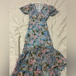 Small in women’s, floral design, avalyn brand